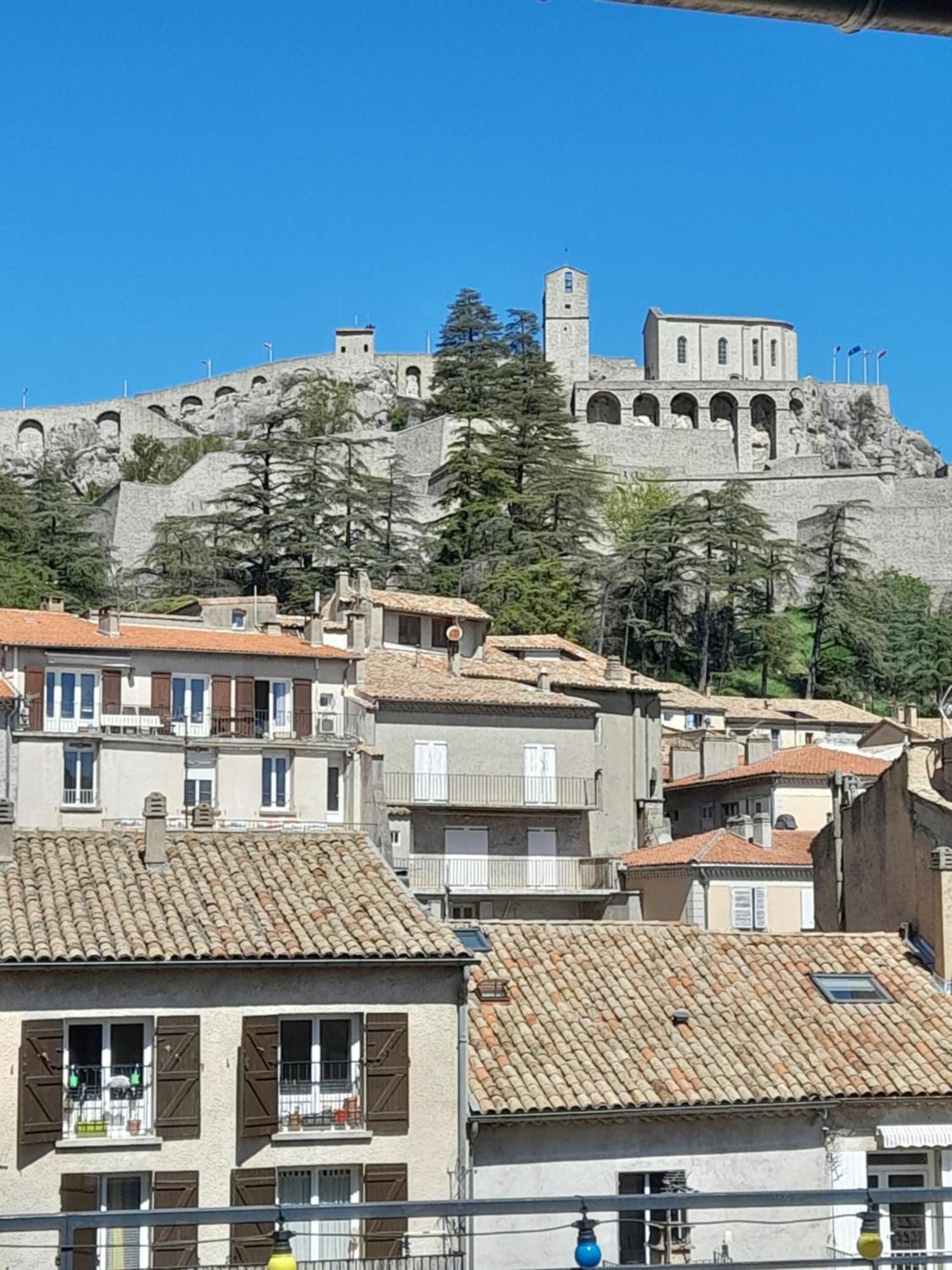 Les Mirabelles Chambres D'Hotes Sisteron Exterior photo